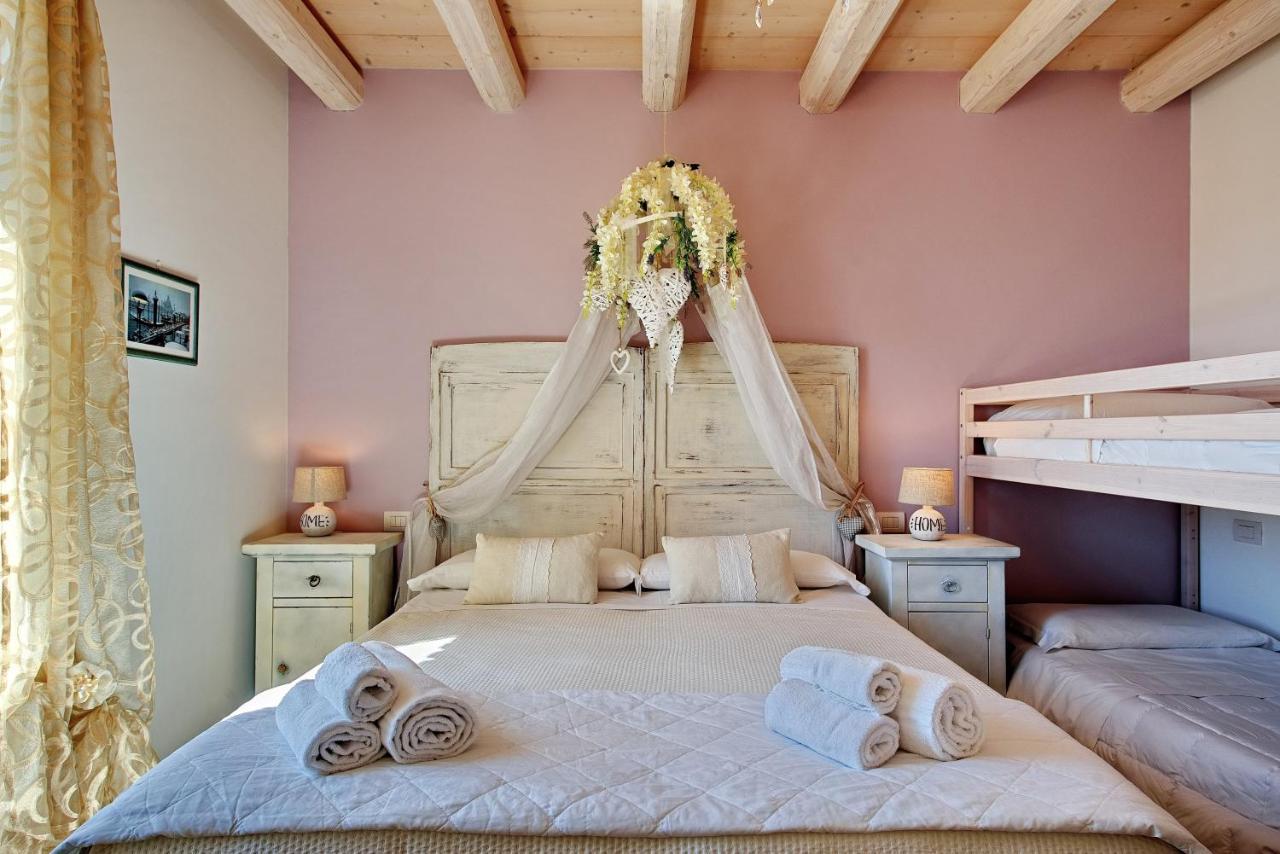 Villa Rossella Castelnuovo del Garda Buitenkant foto