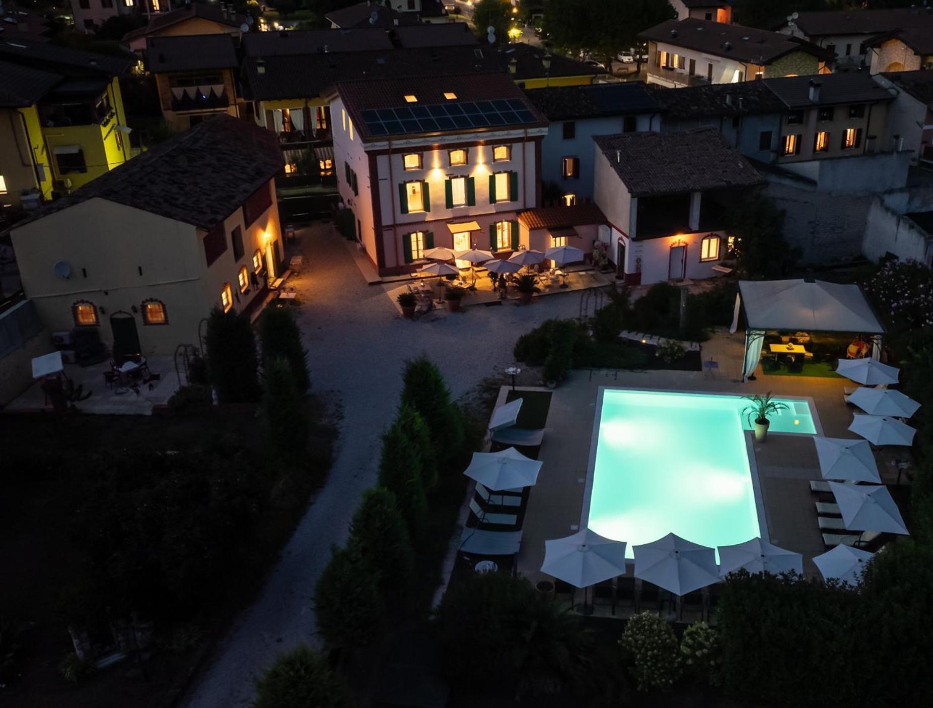 Villa Rossella Castelnuovo del Garda Buitenkant foto